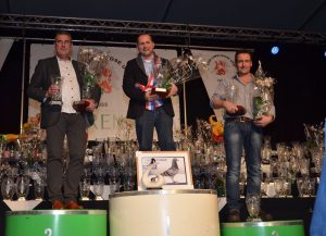 Uitreiking 2e en 3e St. Vincent ZLU 2012 met hulp van Lei Martens